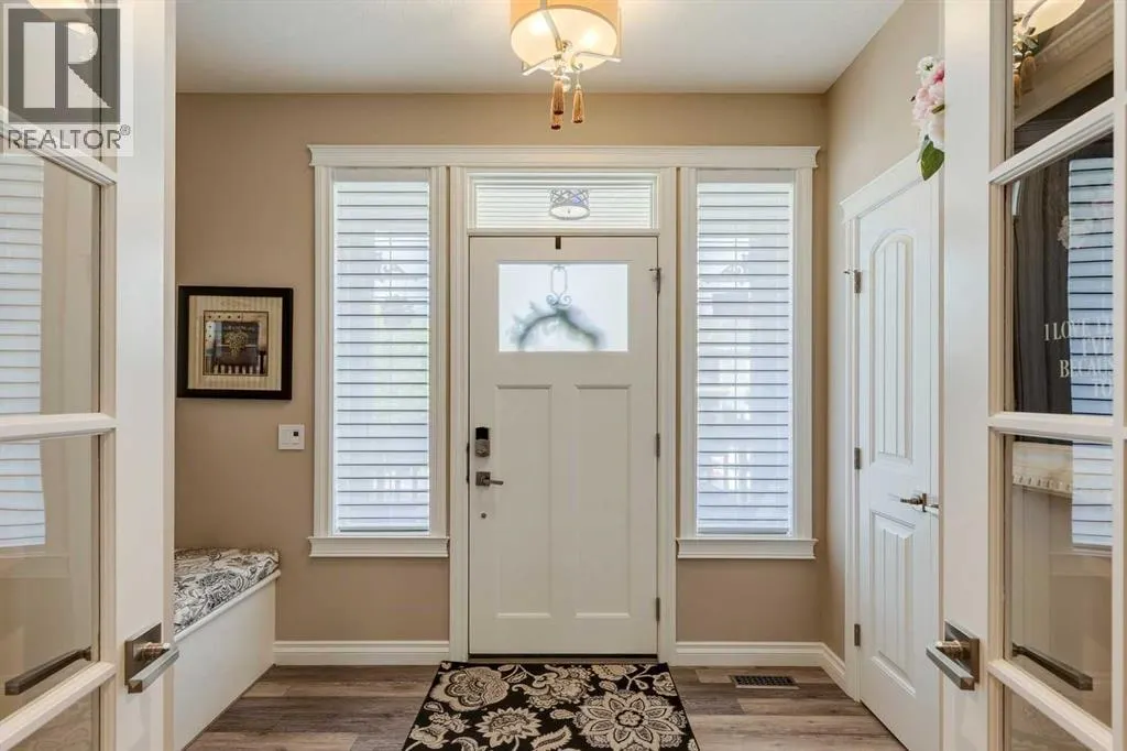 68 Mahogany Crescent SE