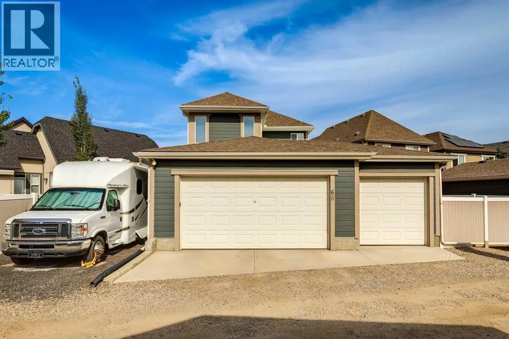 68 Mahogany Crescent SE