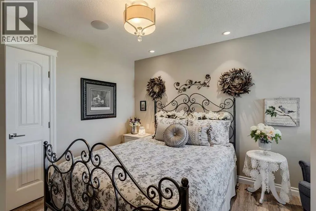68 Mahogany Crescent SE