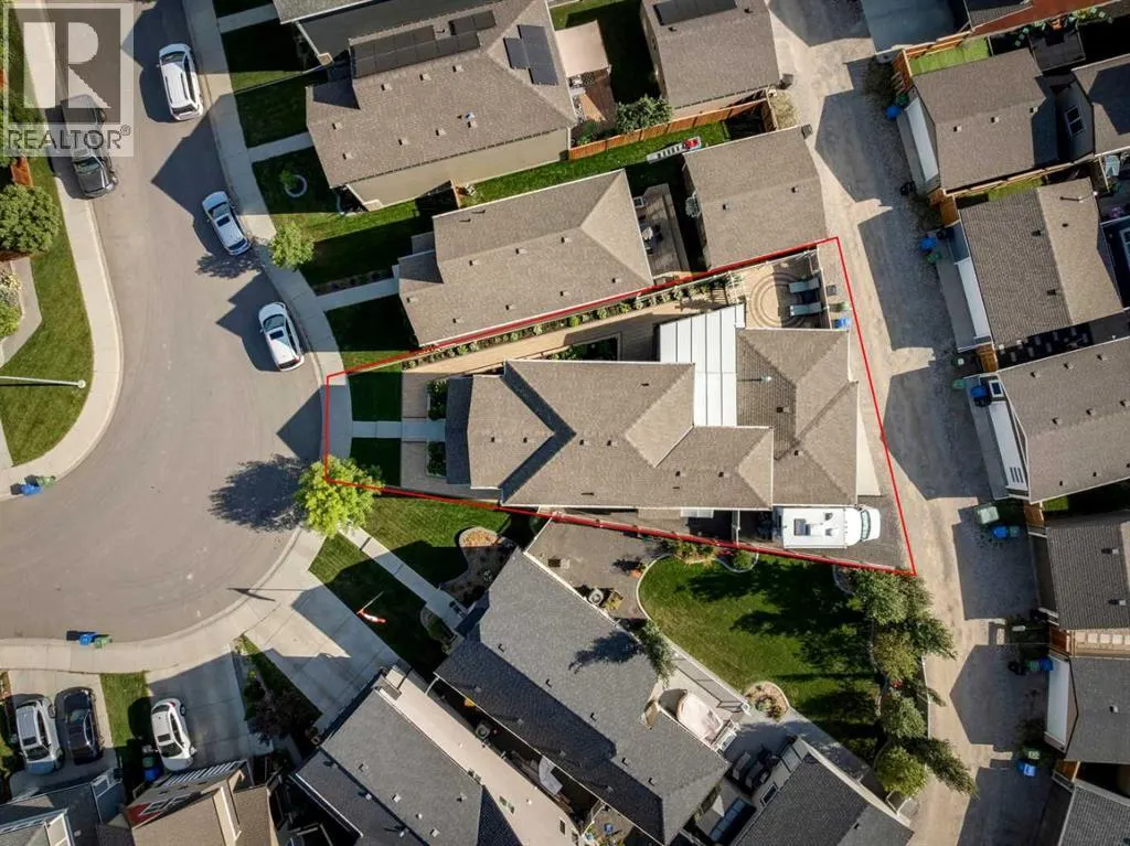 68 Mahogany Crescent SE