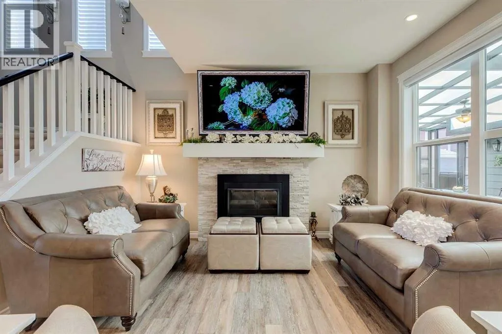 68 Mahogany Crescent SE