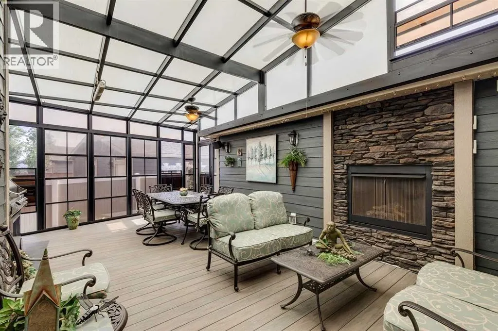 68 Mahogany Crescent SE