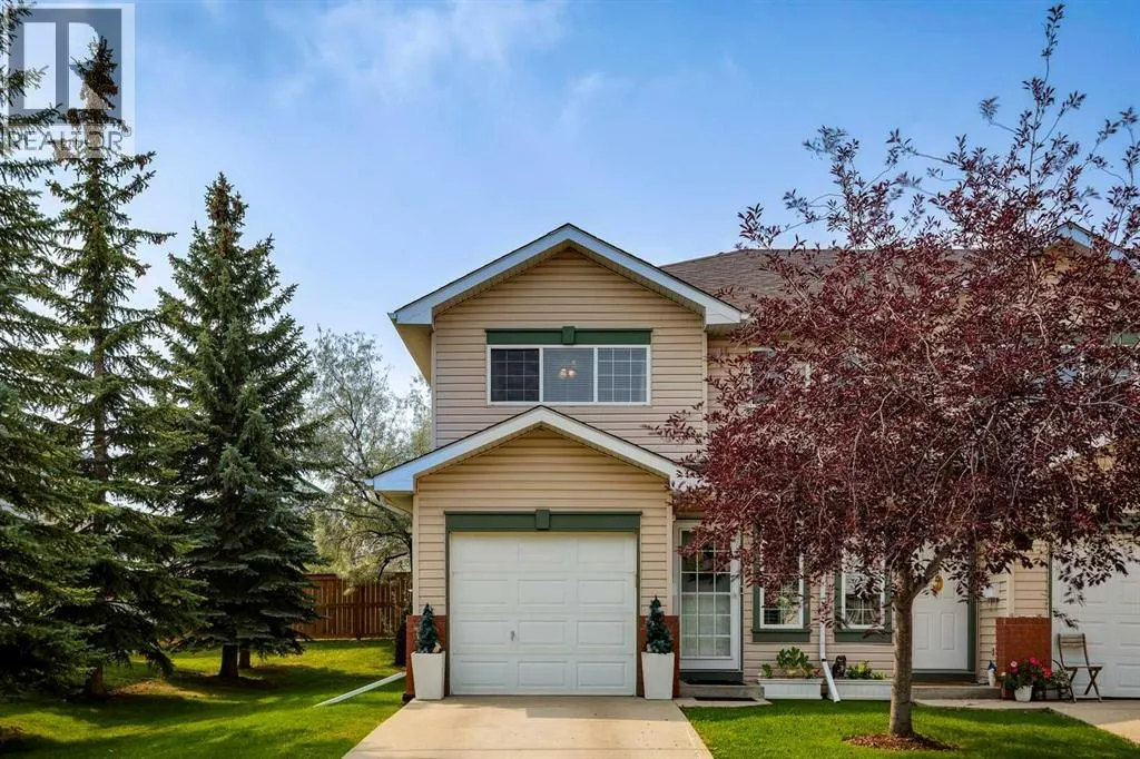139 Country Hills Villas NW