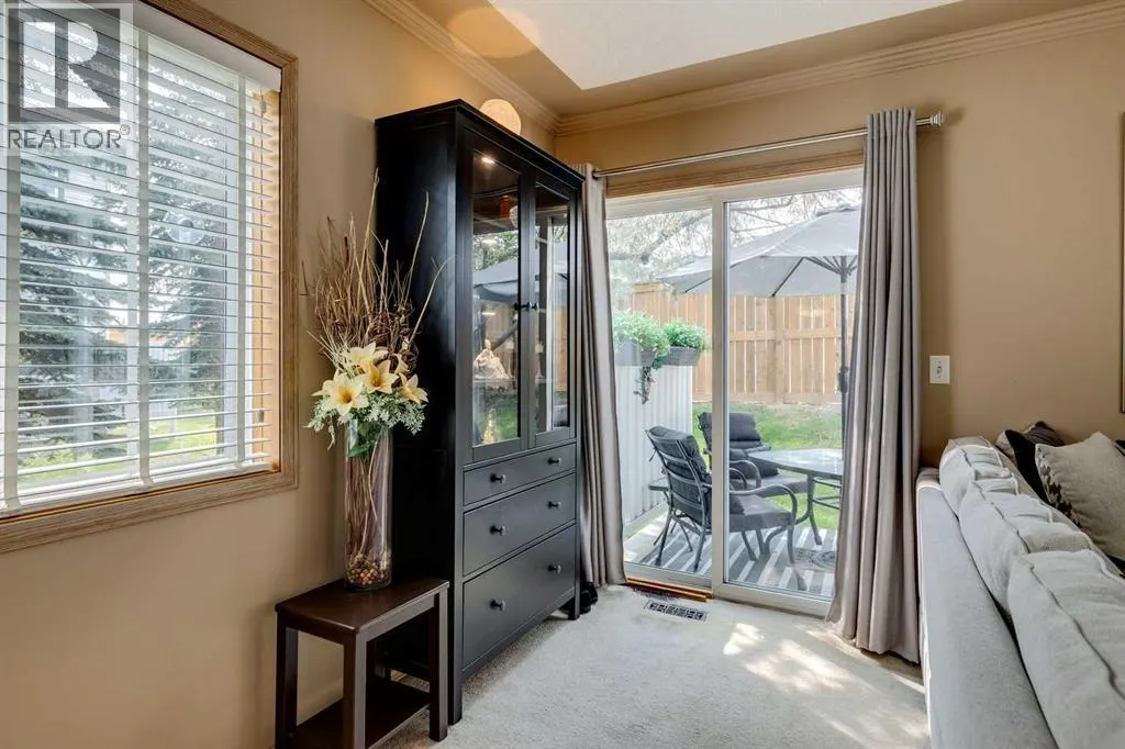139 Country Hills Villas NW