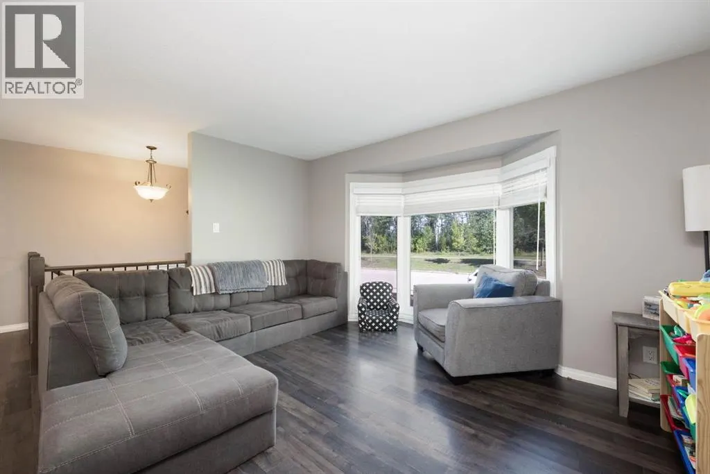 525 Beacon Hill Drive