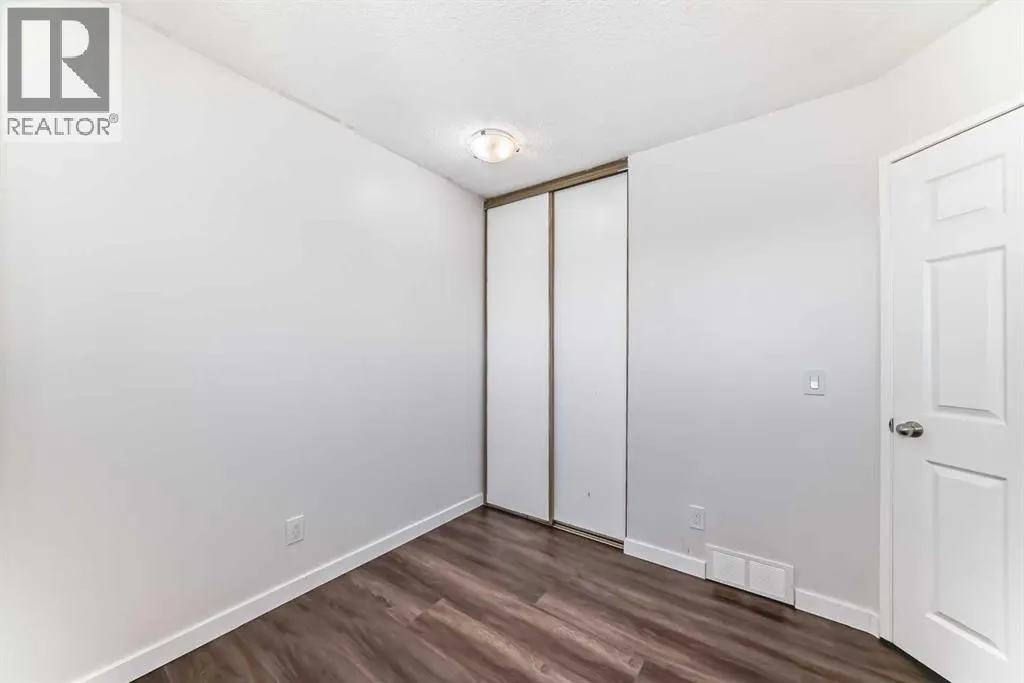 33 Martinridge Place NE