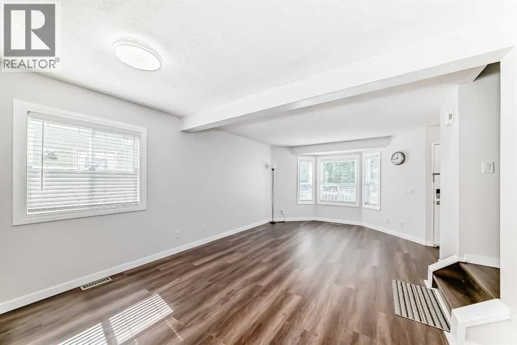 33 Martinridge Place NE