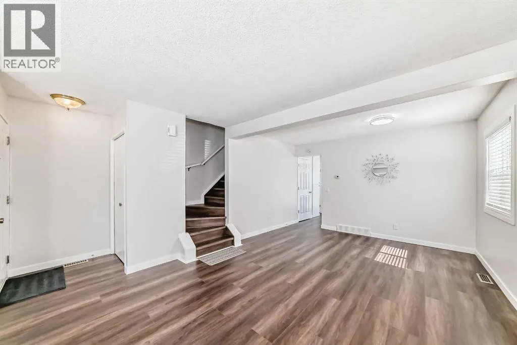 33 Martinridge Place NE