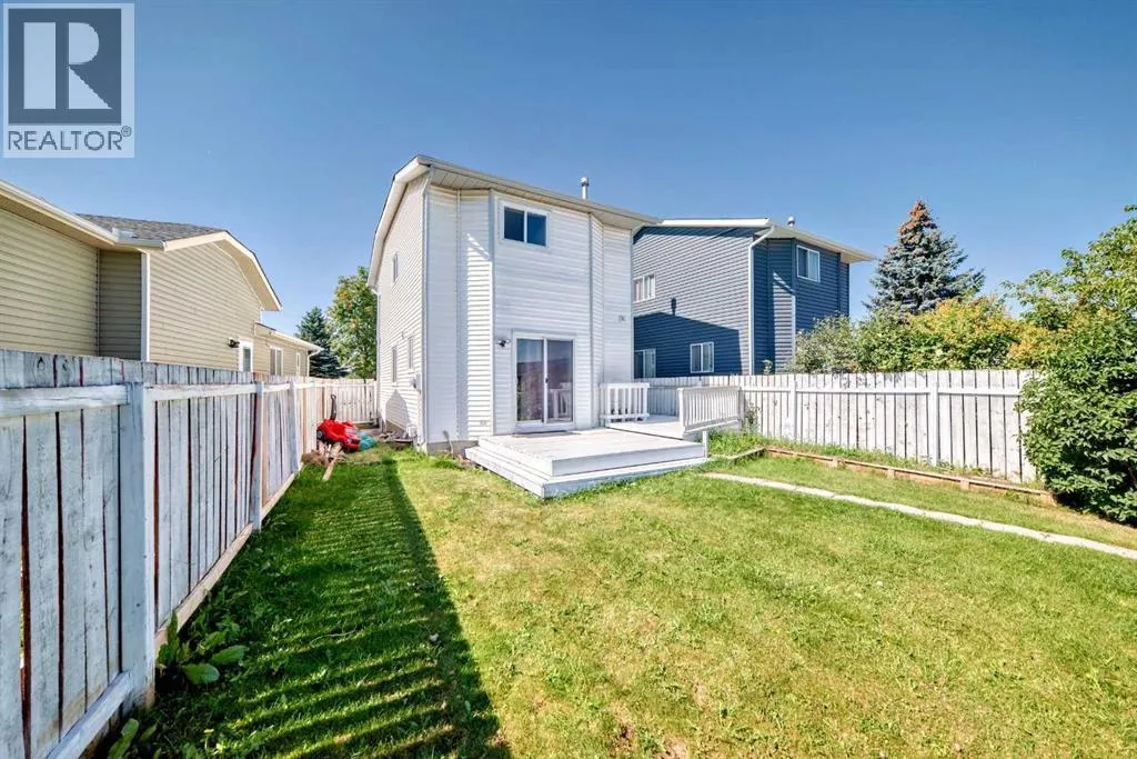 33 Martinridge Place NE