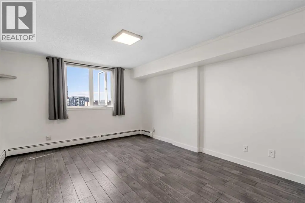 1305 (PH5), 225 25 Avenue SW