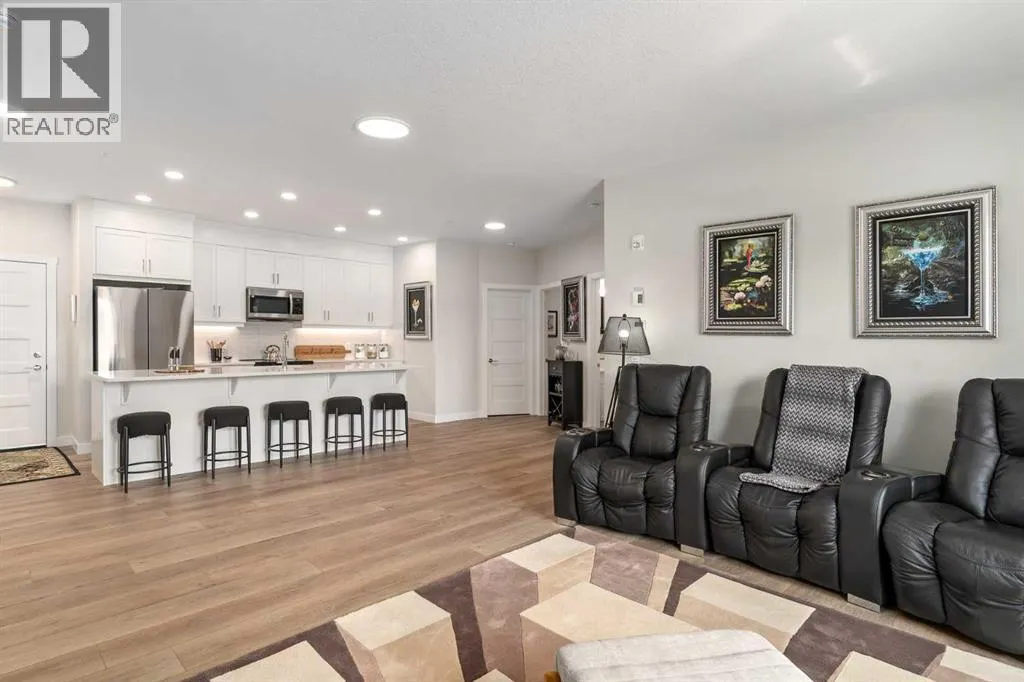 112, 125 Wolf Hollow Crescent SE
