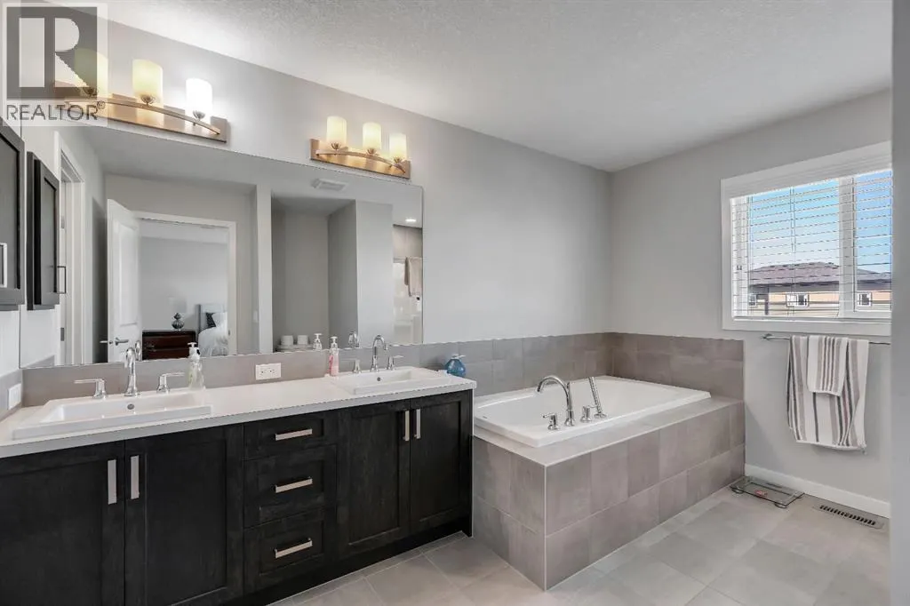 128 Midtown Court SW