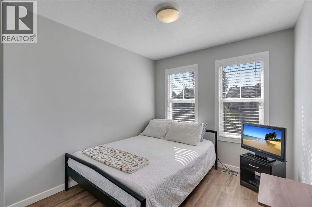 128 Midtown Court SW