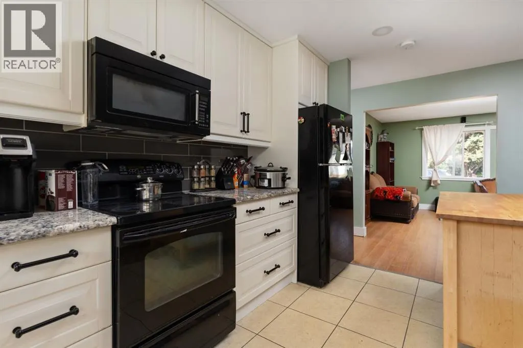 225 Dominion Street