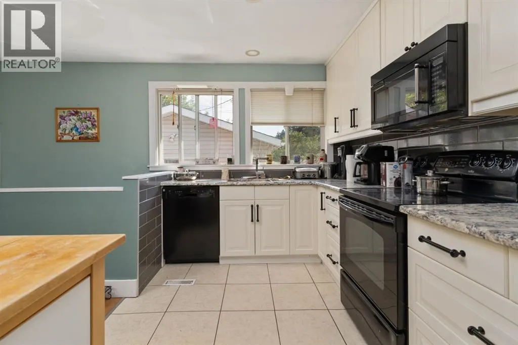 225 Dominion Street