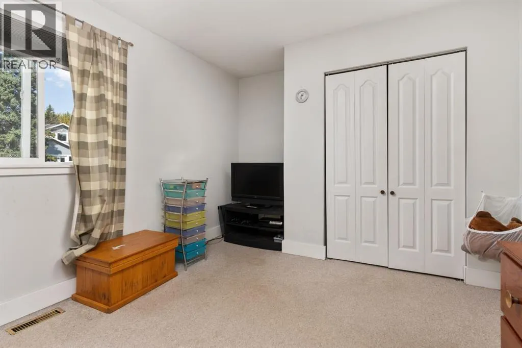 225 Dominion Street