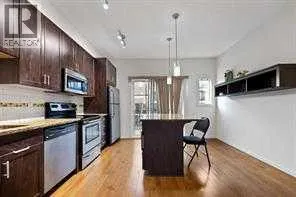 231 Copperpond Common SE