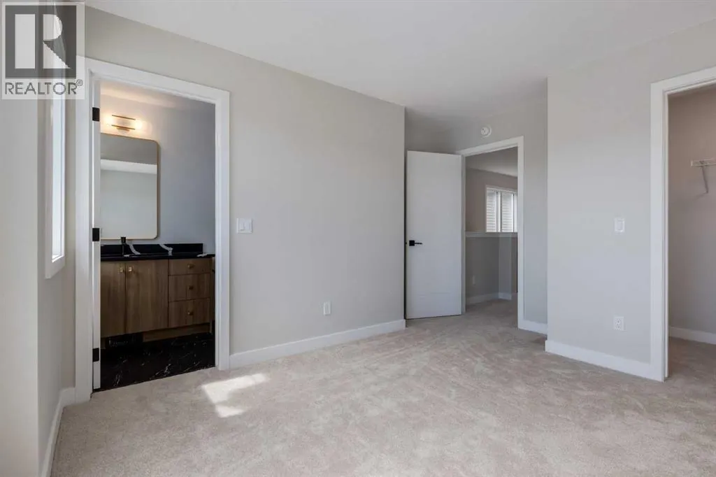 261 Cobblestone Gate