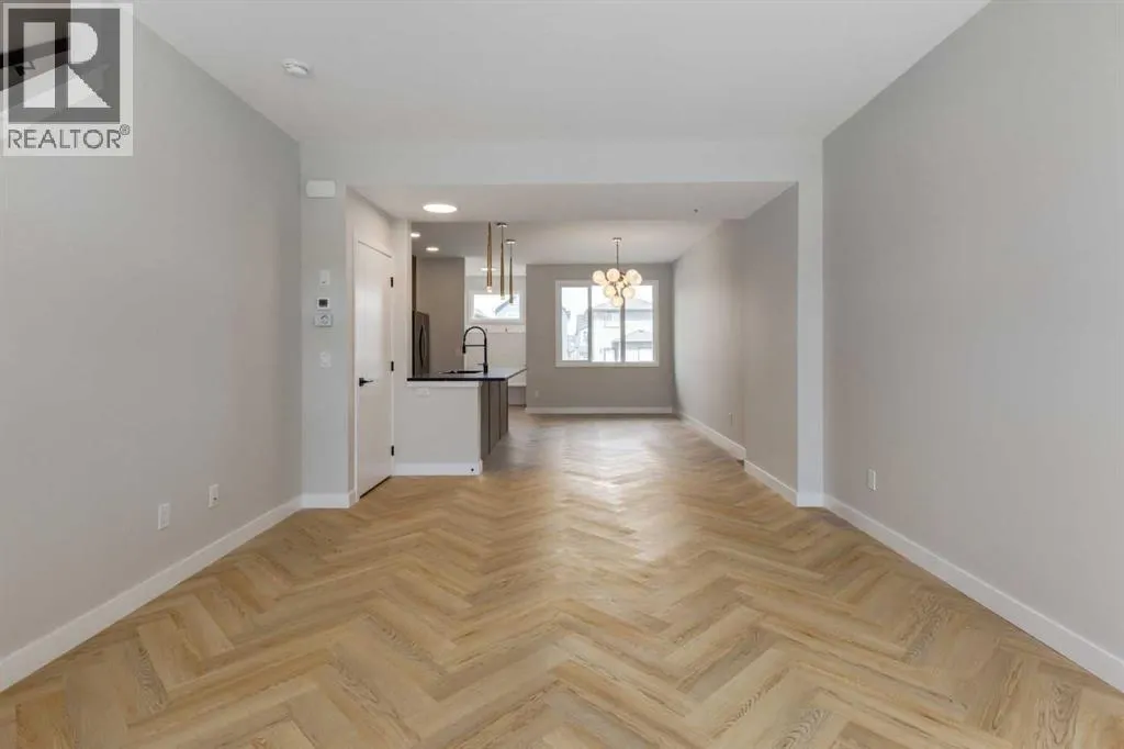 261 Cobblestone Gate