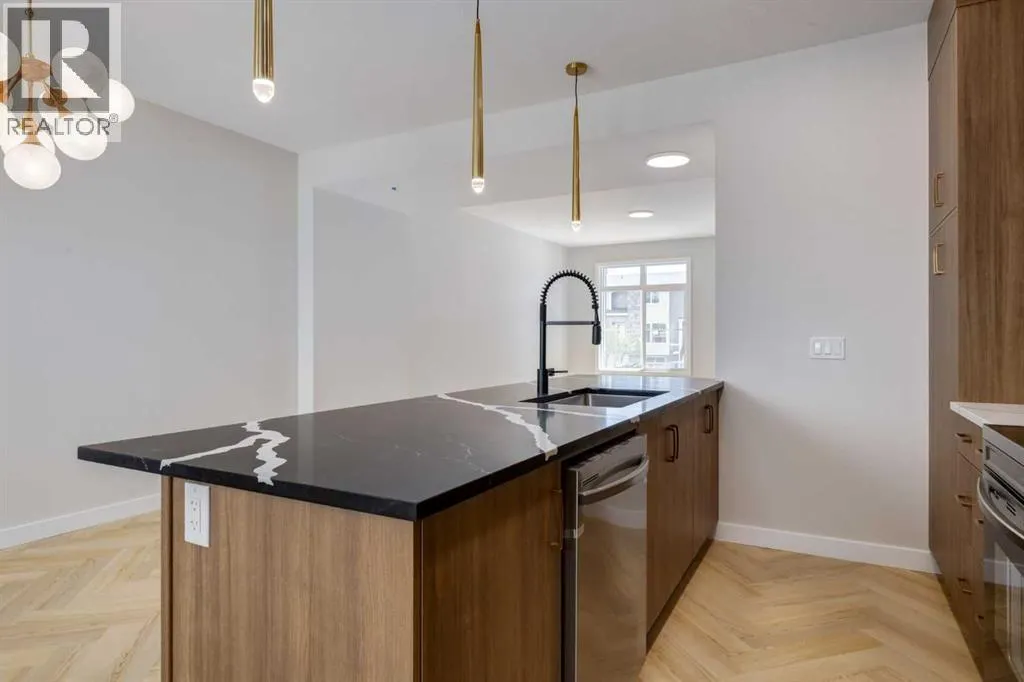 261 Cobblestone Gate