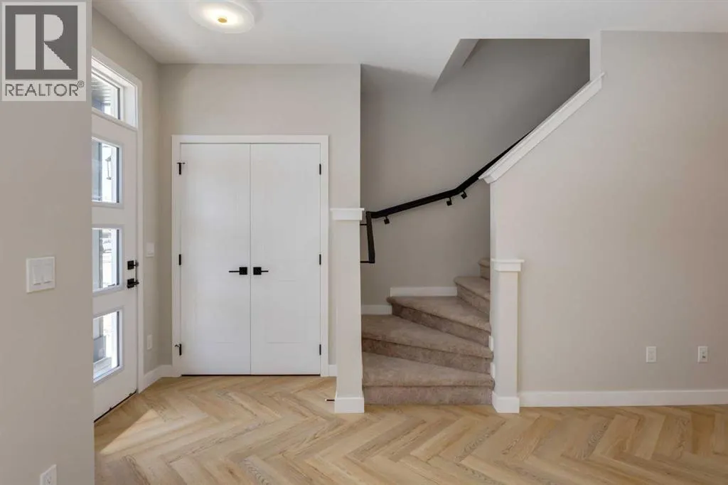 261 Cobblestone Gate