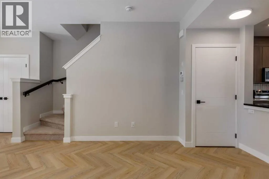 261 Cobblestone Gate