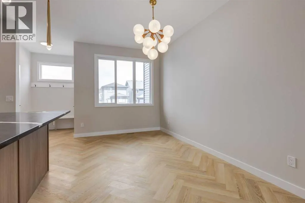 261 Cobblestone Gate