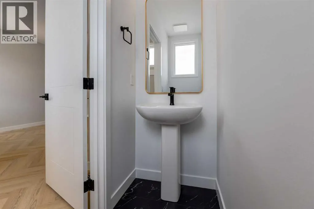 261 Cobblestone Gate