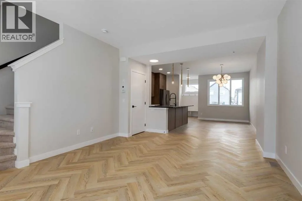 261 Cobblestone Gate