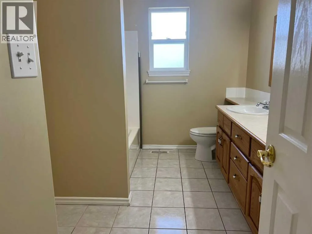 47 Squamish Boulevard W
