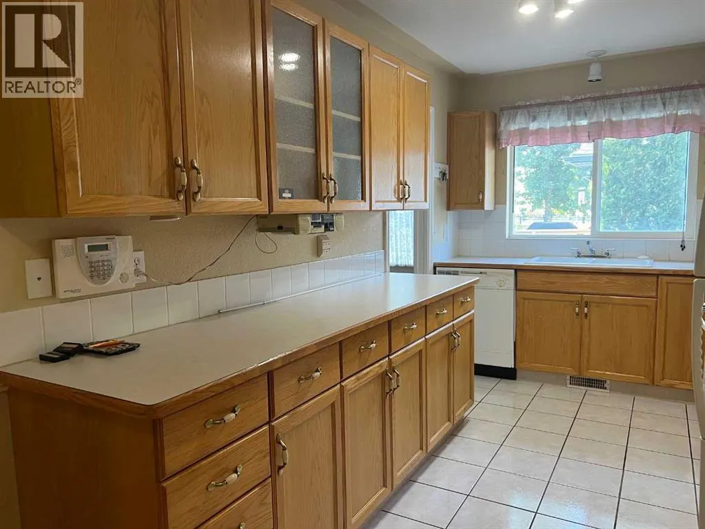 47 Squamish Boulevard W