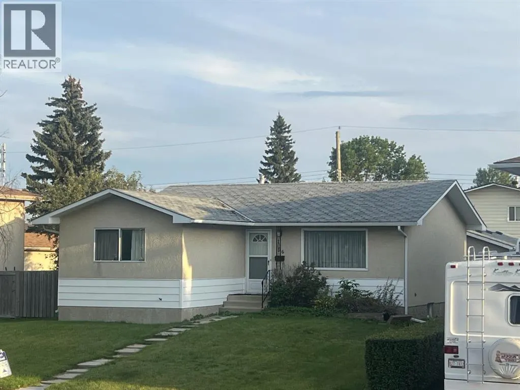 176 Huntchester Crescent NE