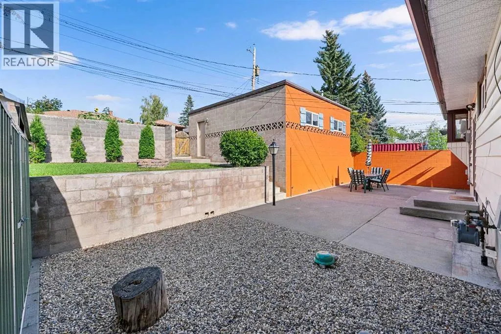 18 Cornell Place NW