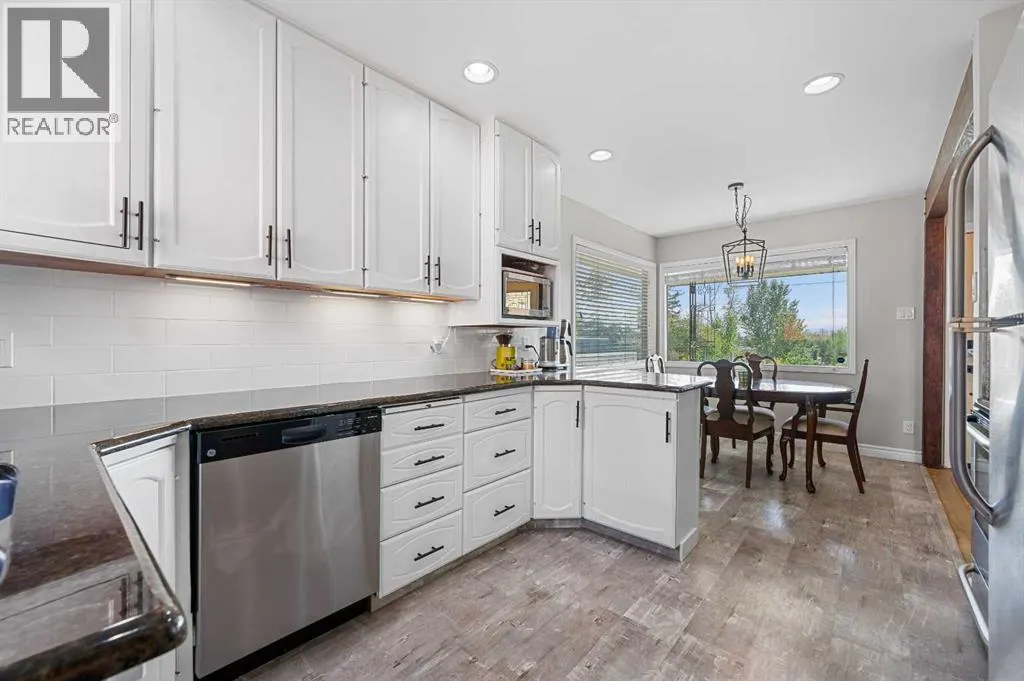 18 Cornell Place NW
