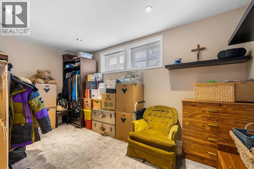 18 Cornell Place NW