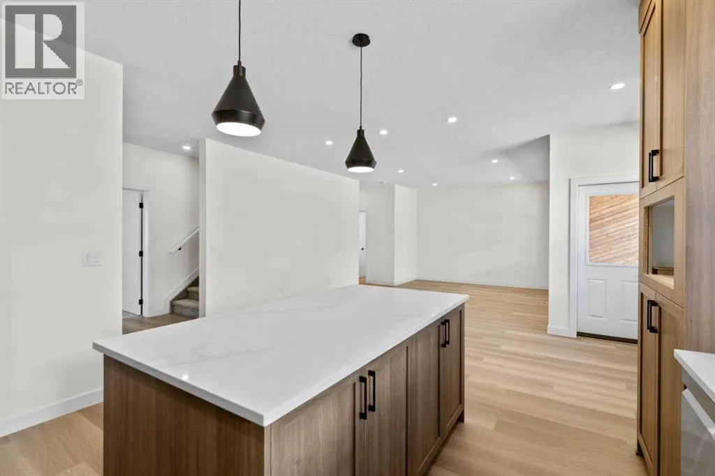 1004, 201 Cooperswood Green SW