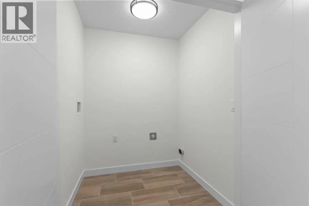 1004, 201 Cooperswood Green SW