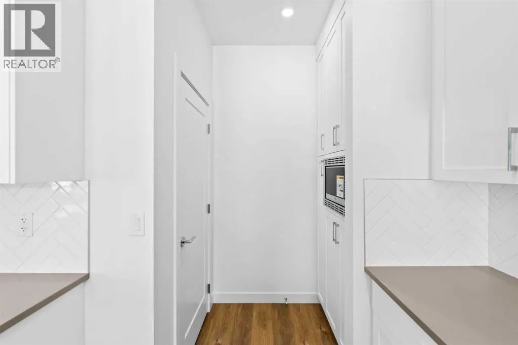 1003, 201 Cooperswood Green SW