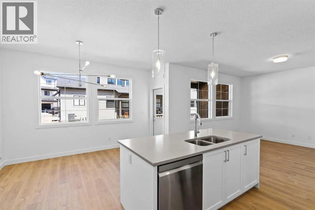 1003, 201 Cooperswood Green SW
