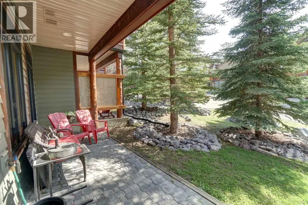 27, 137 Wapiti Close NE