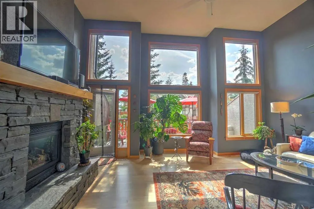 27, 137 Wapiti Close NE