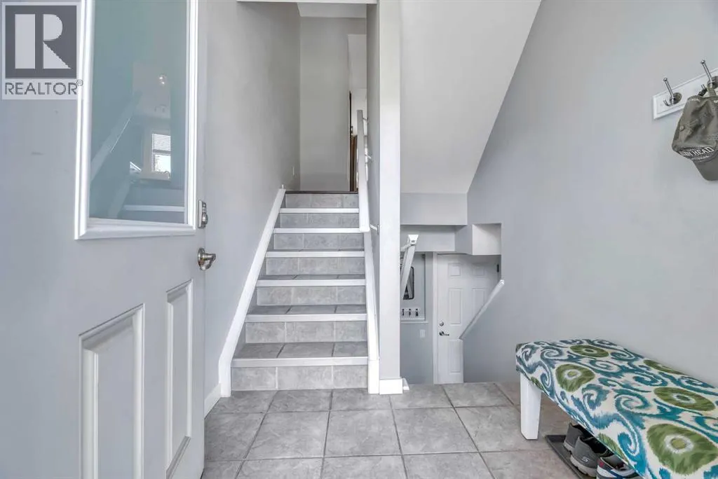 709, 10 Auburn Bay Avenue SE