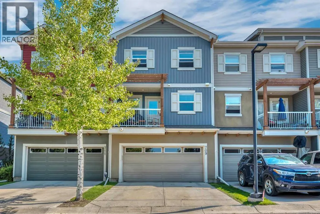 709, 10 Auburn Bay Avenue SE