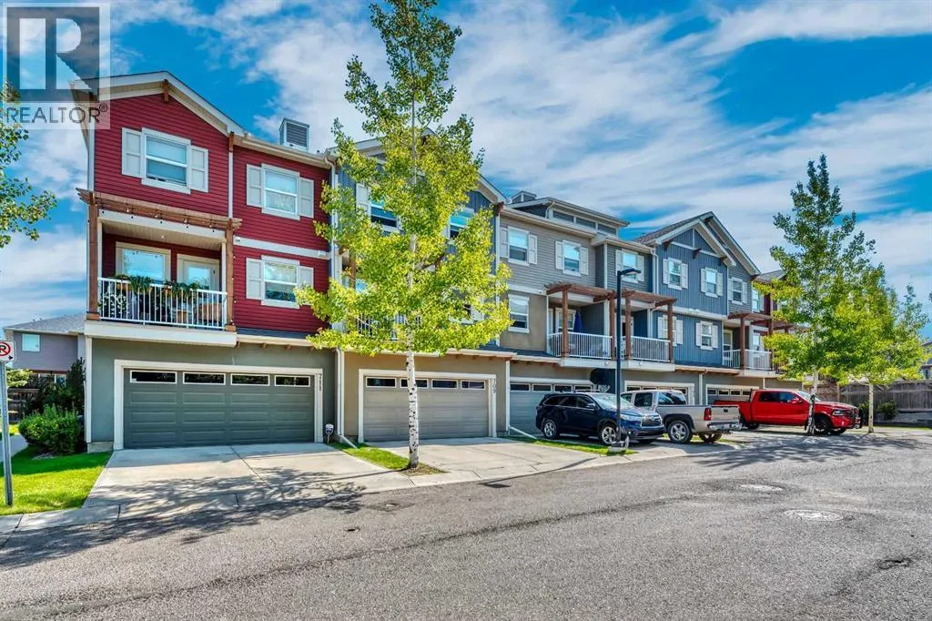 709, 10 Auburn Bay Avenue SE