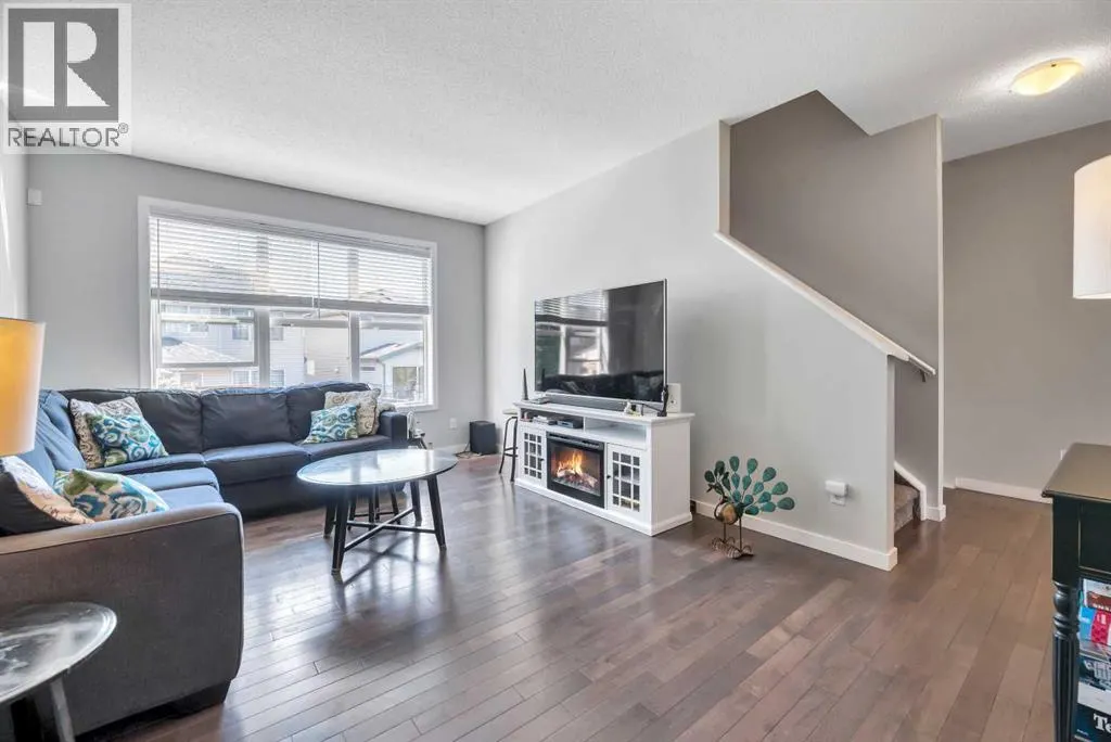 709, 10 Auburn Bay Avenue SE