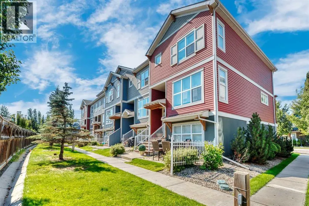 709, 10 Auburn Bay Avenue SE