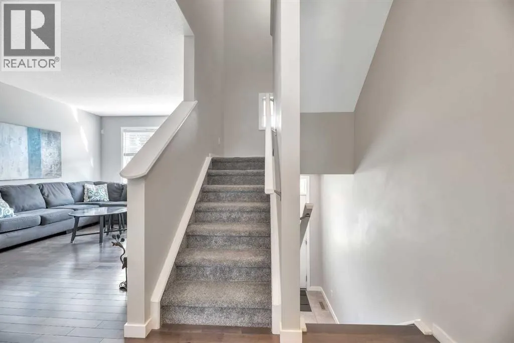 709, 10 Auburn Bay Avenue SE