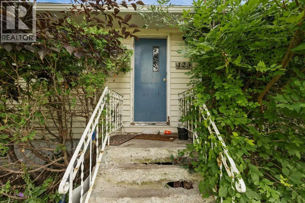 123 Waddy Lane