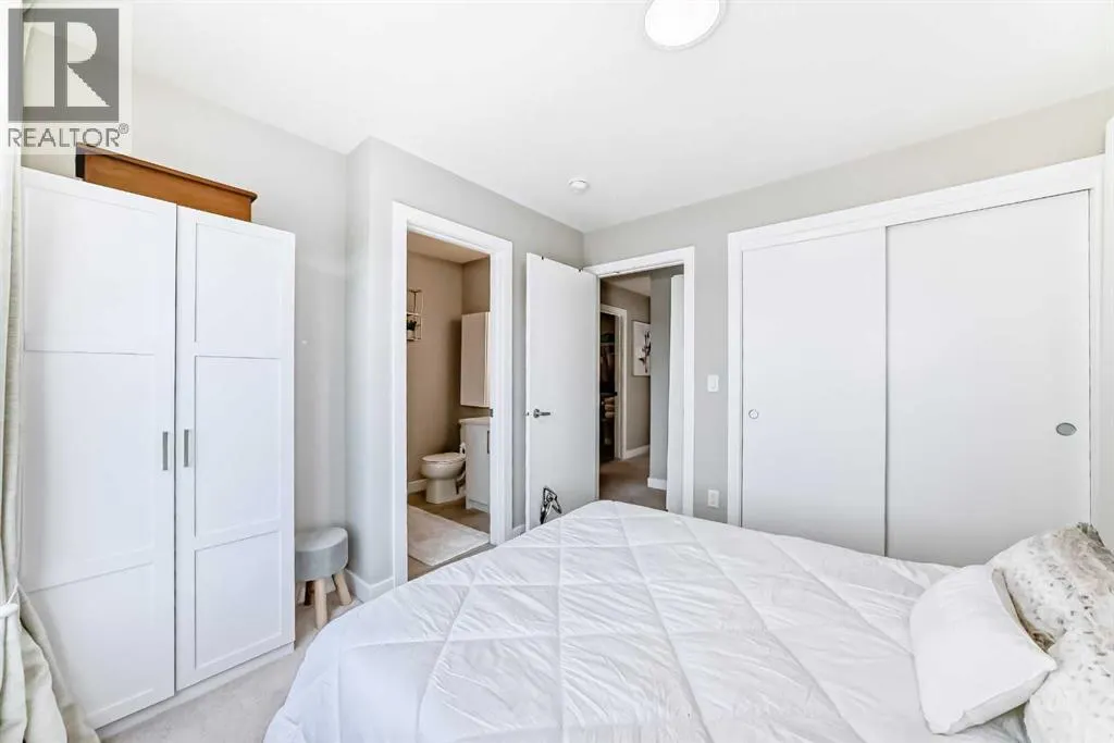 605 Evanston Link NW