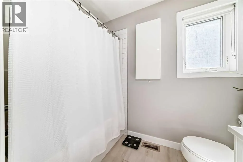 605 Evanston Link NW